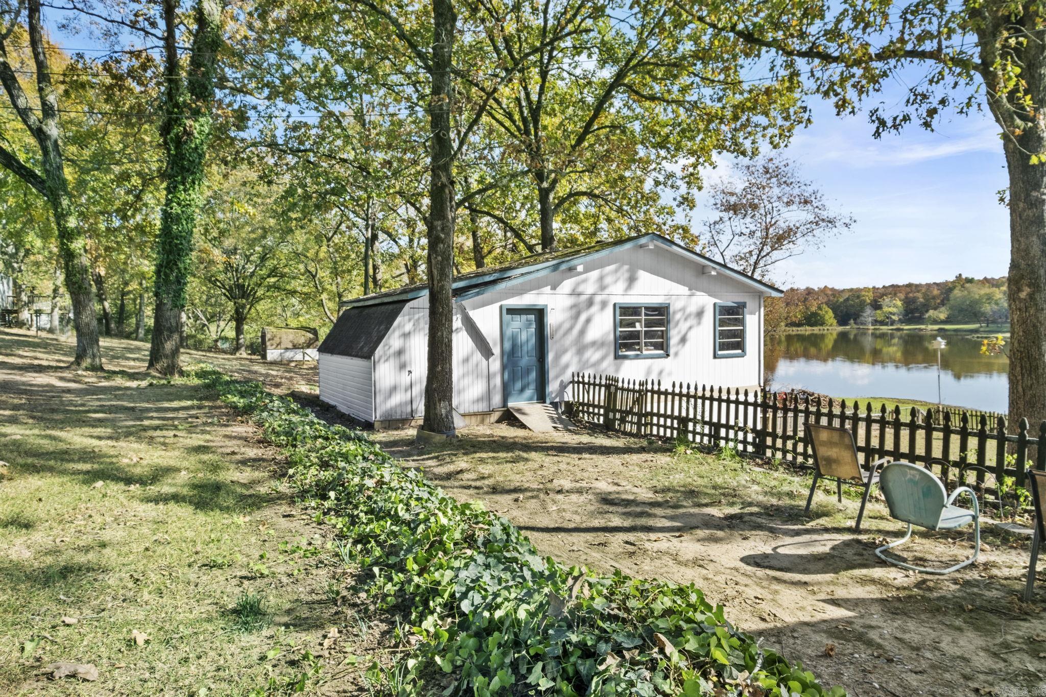 HATCHERS LAKE - Residential