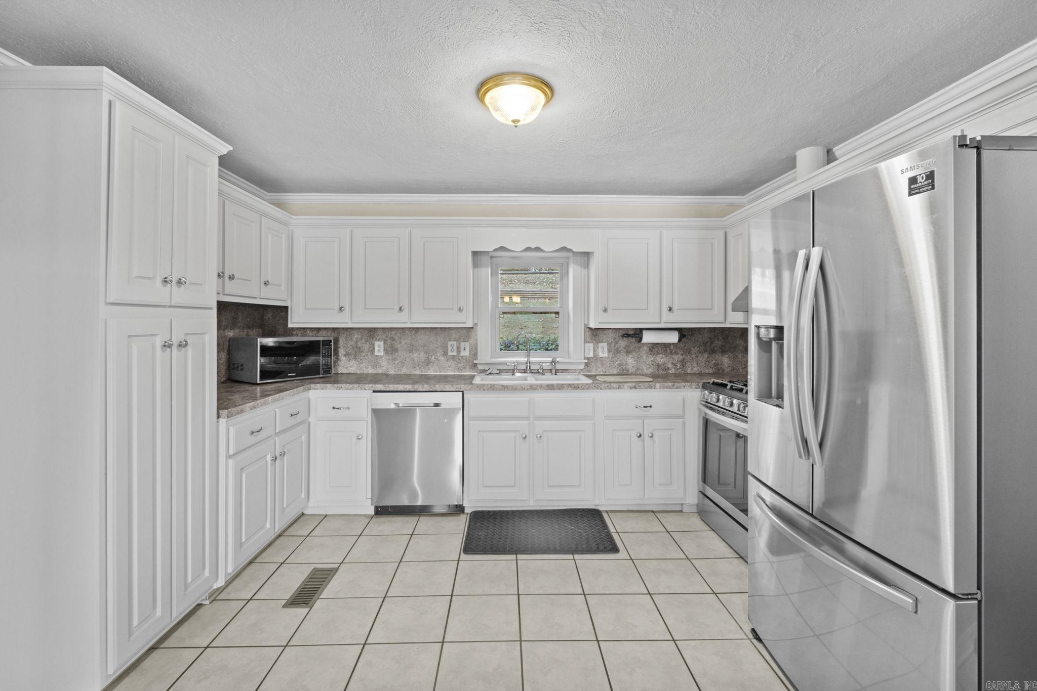 HATCHERS LAKE - Residential