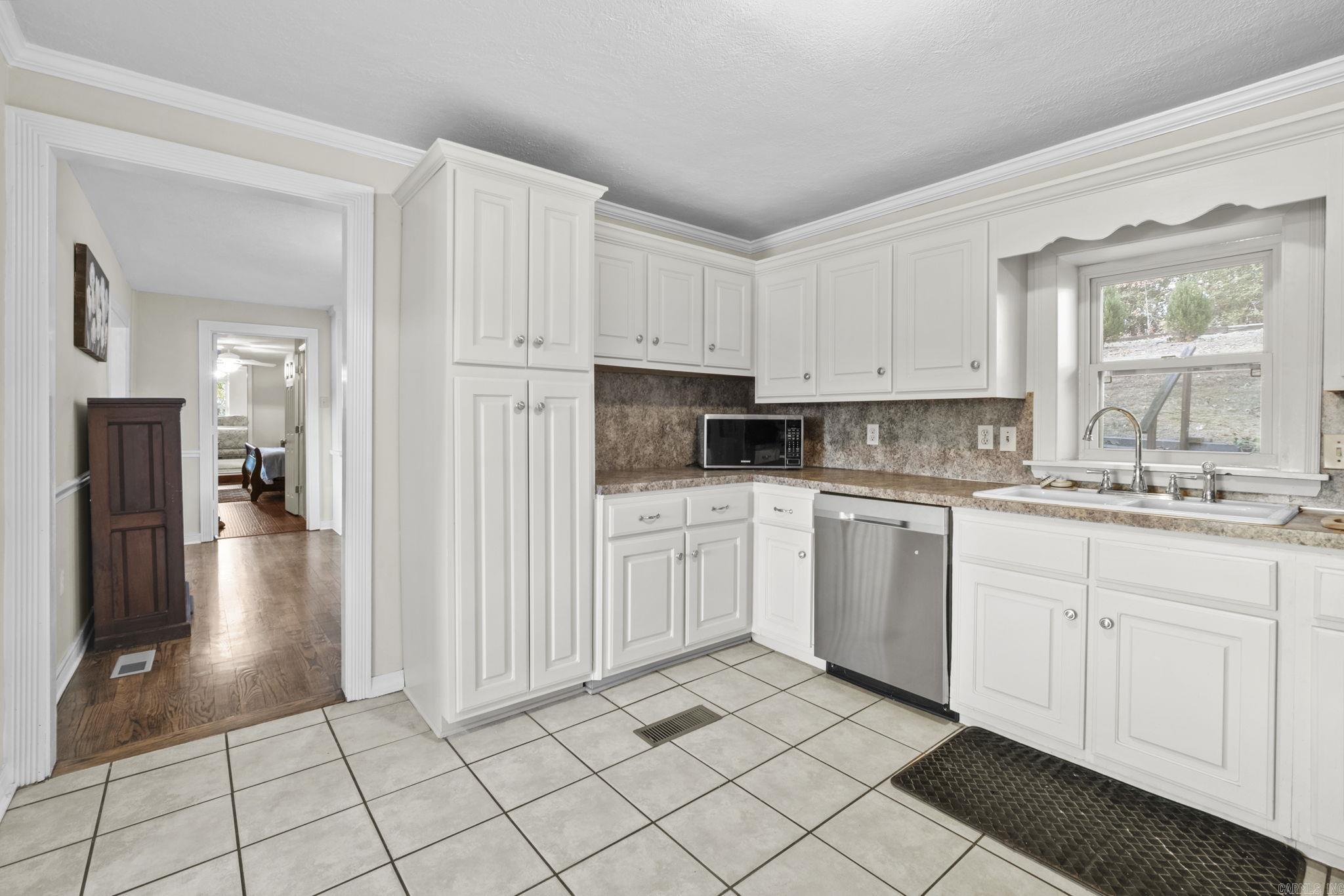 HATCHERS LAKE - Residential