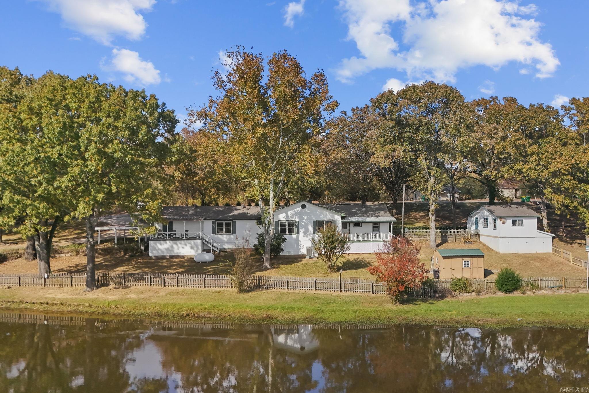 HATCHERS LAKE - Residential