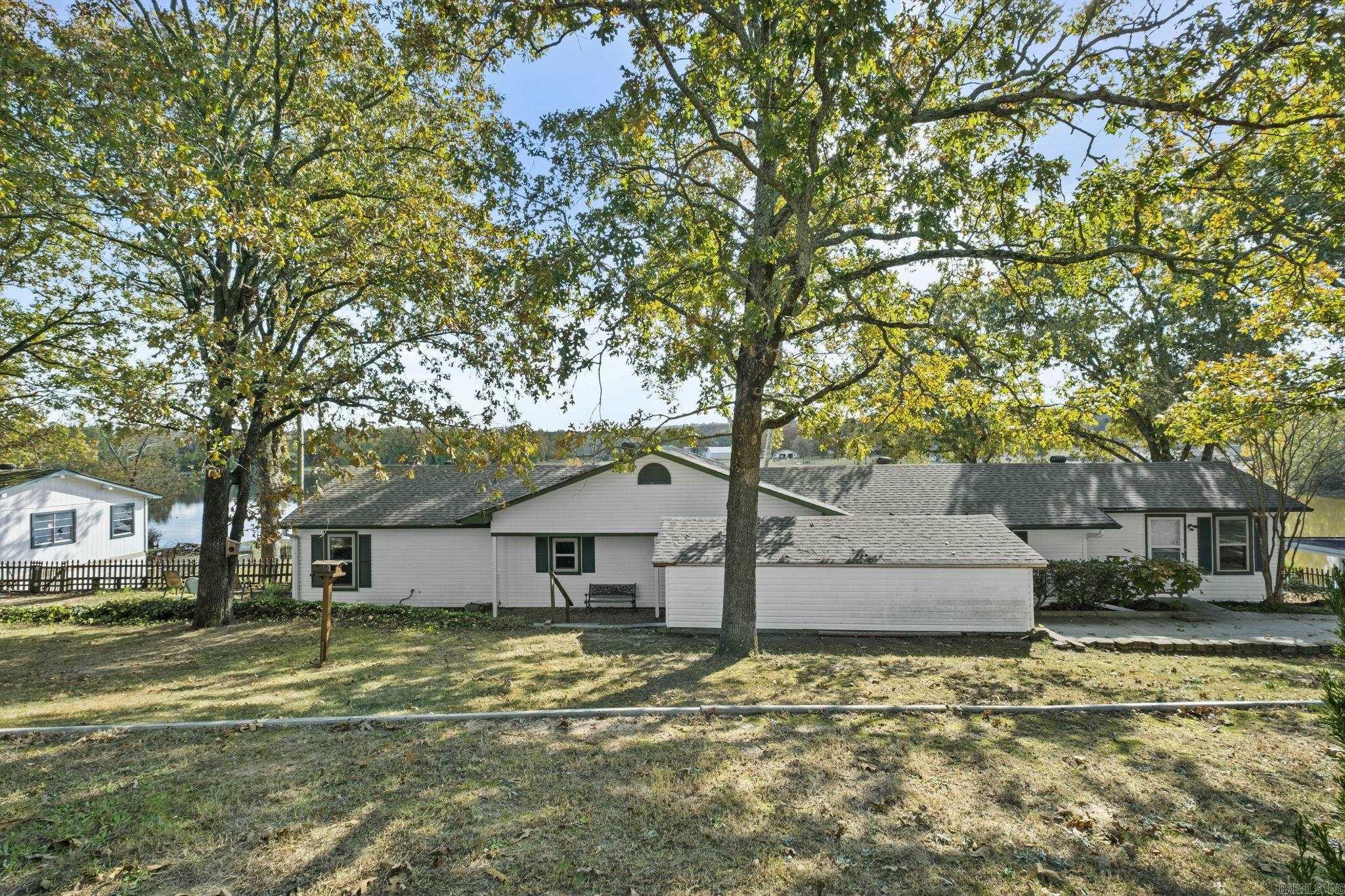 HATCHERS LAKE - Residential