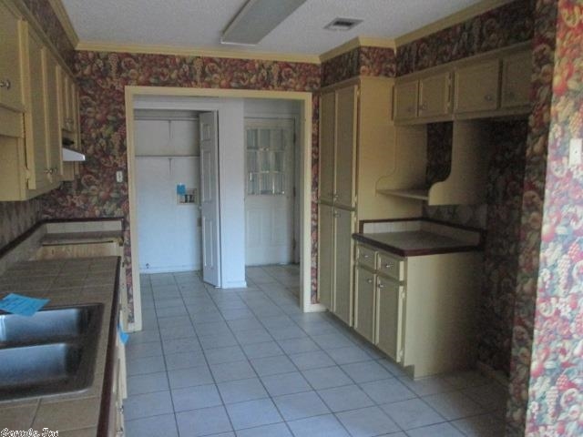 AMBER OAKS ADDN - Residential