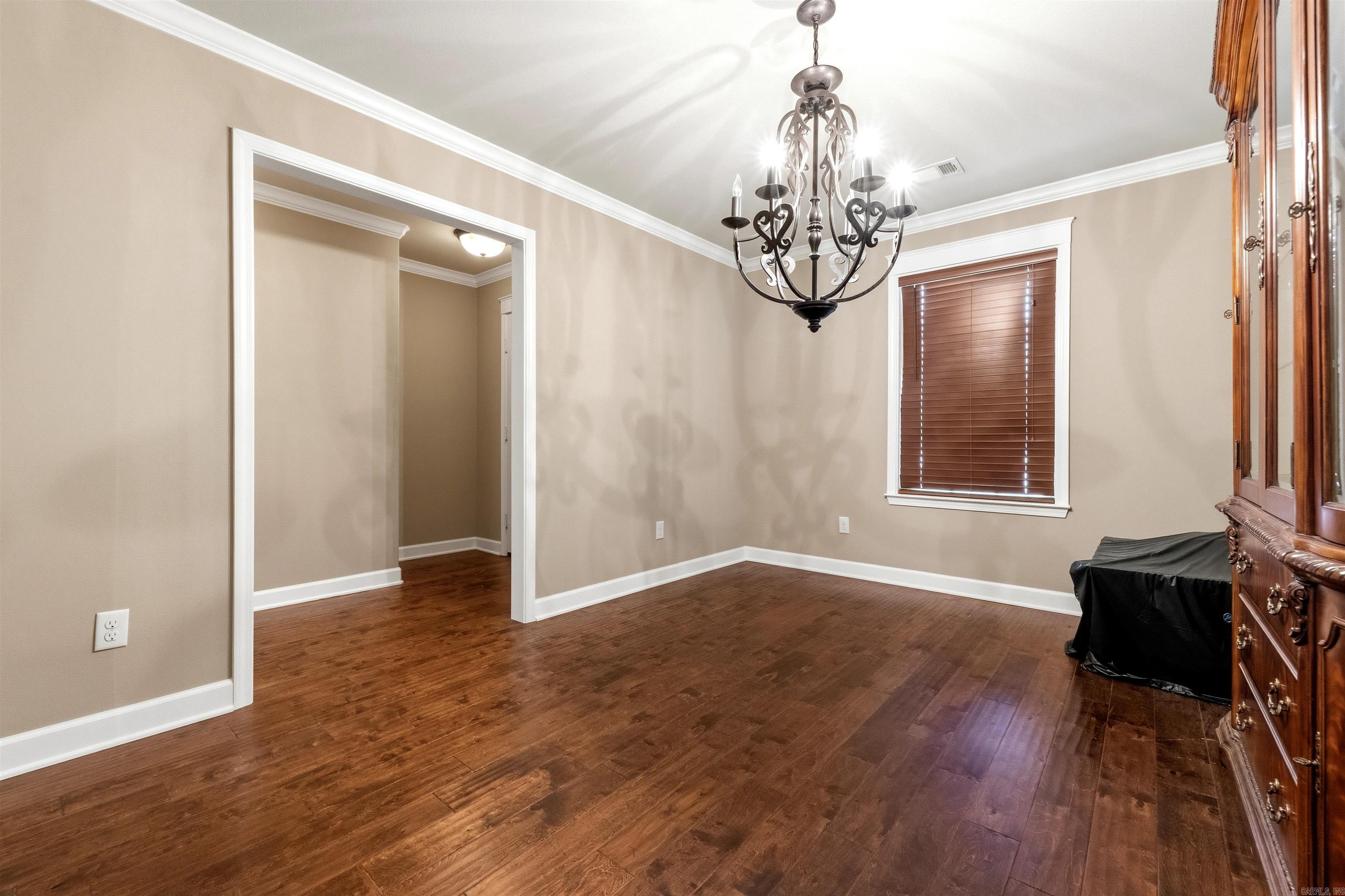 OAK GLENN - Residential