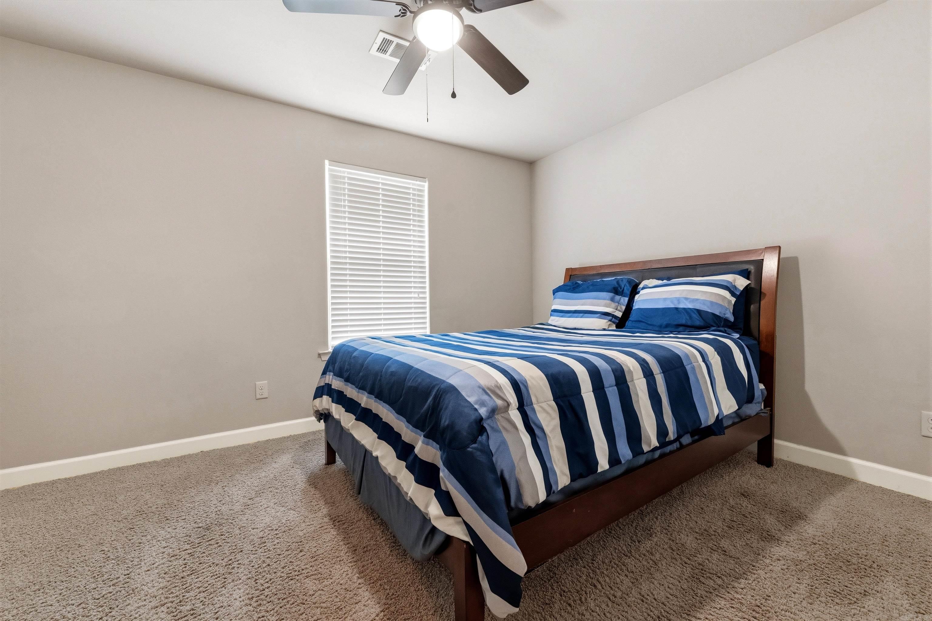 OAK GLENN - Residential