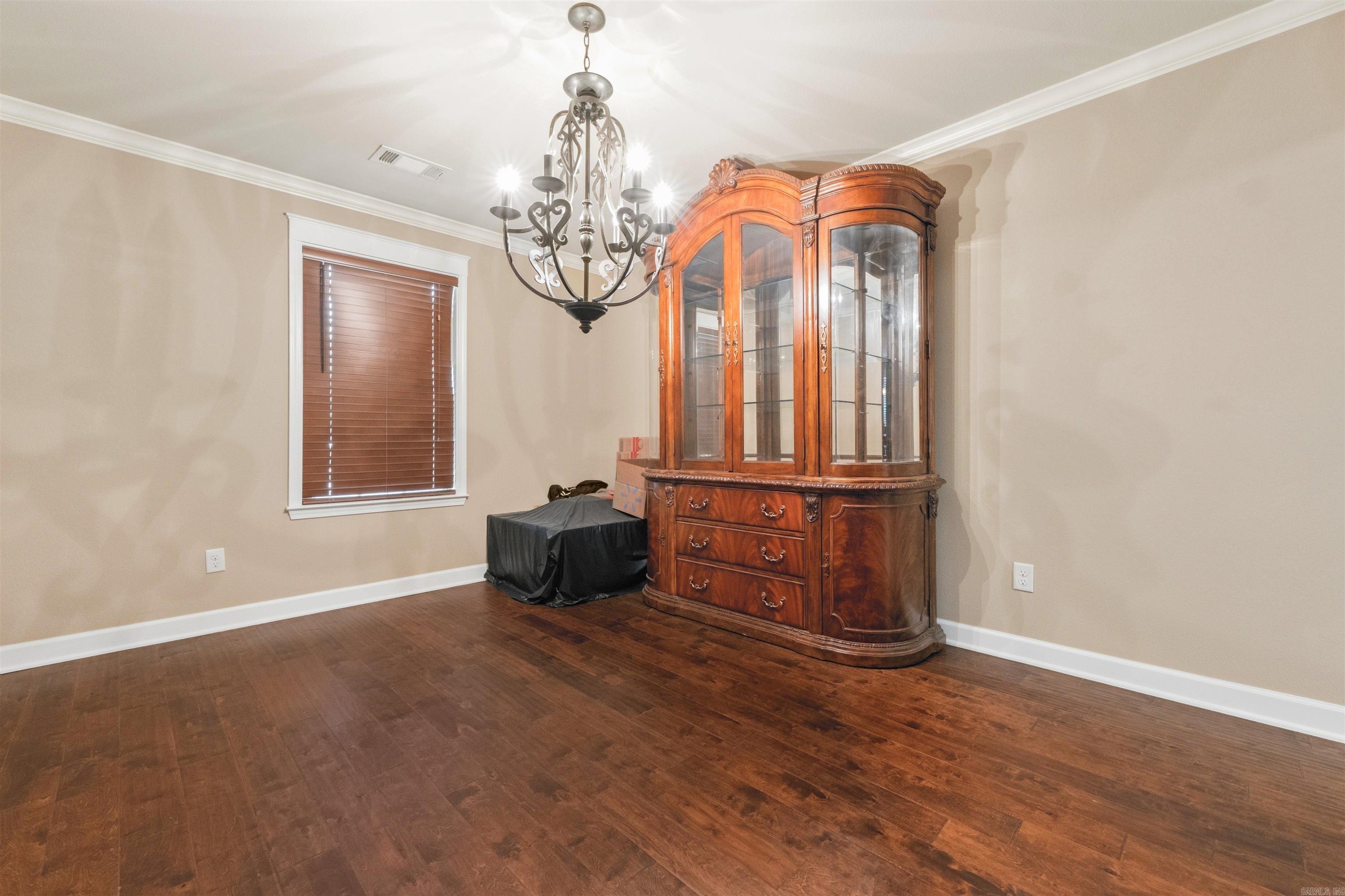 OAK GLENN - Residential