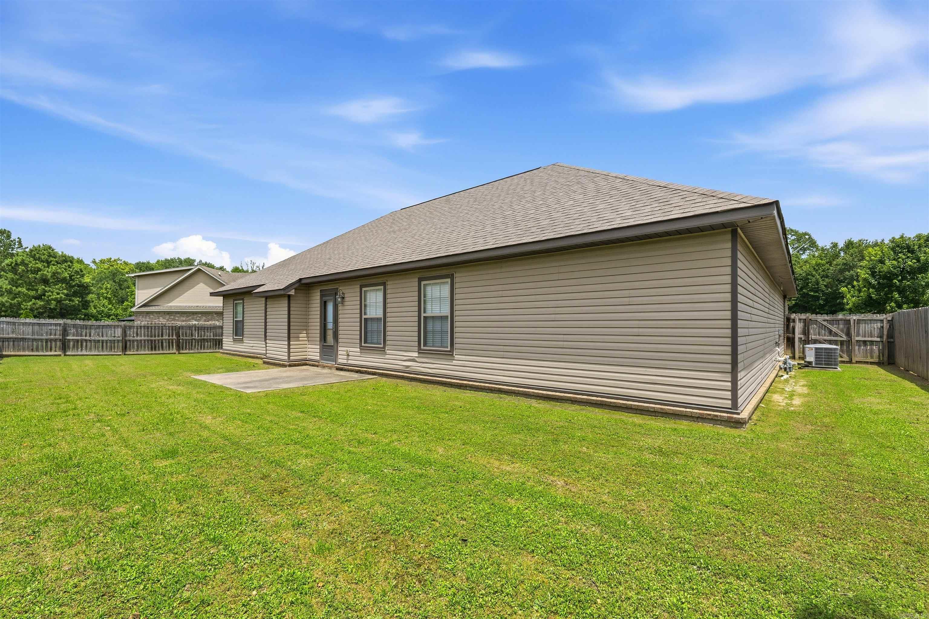 OAK GLENN - Residential