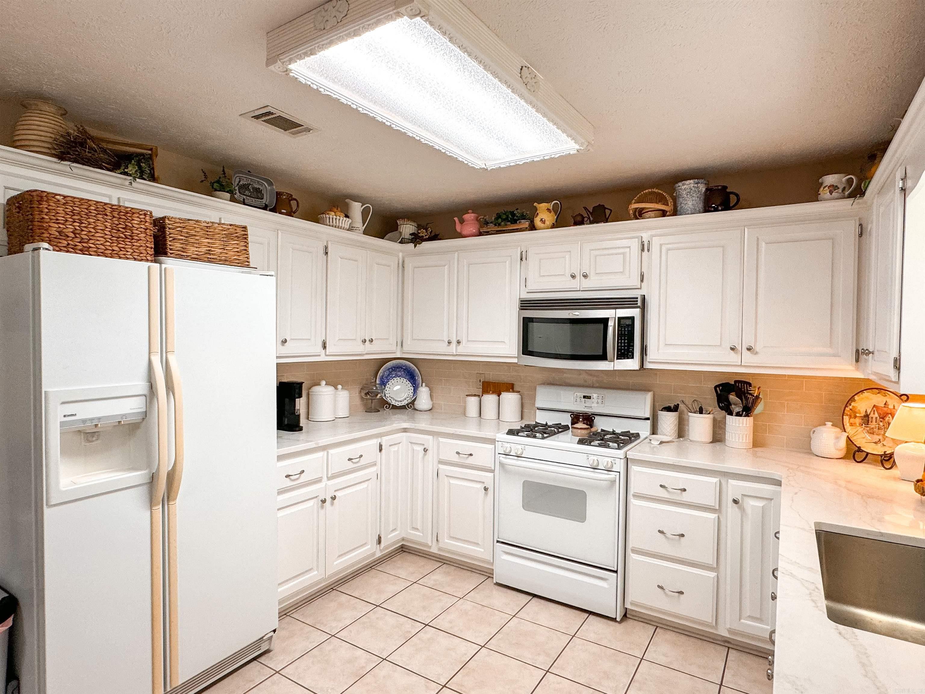 COLONY WEST S/D - Residential