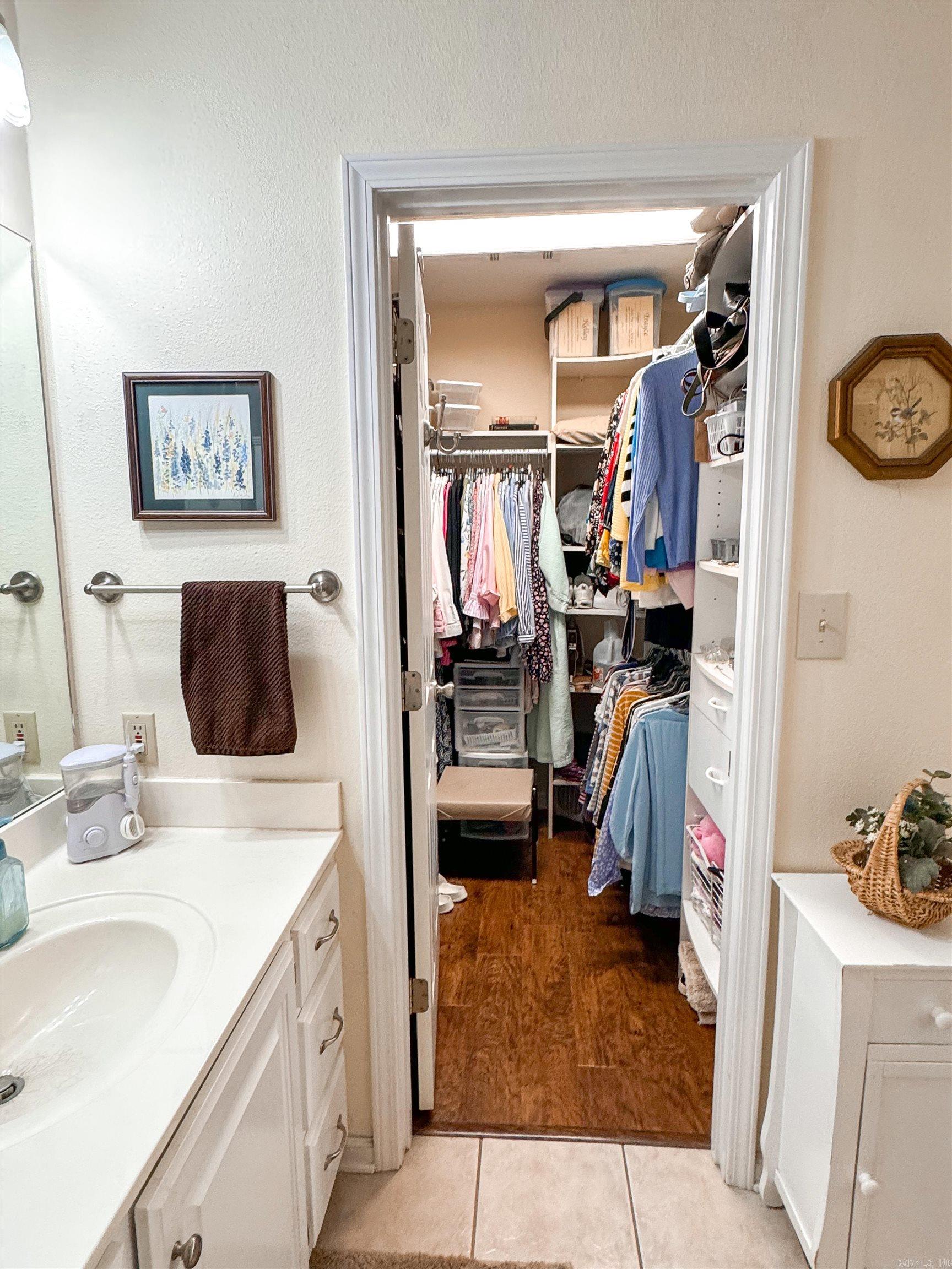 COLONY WEST S/D - Residential