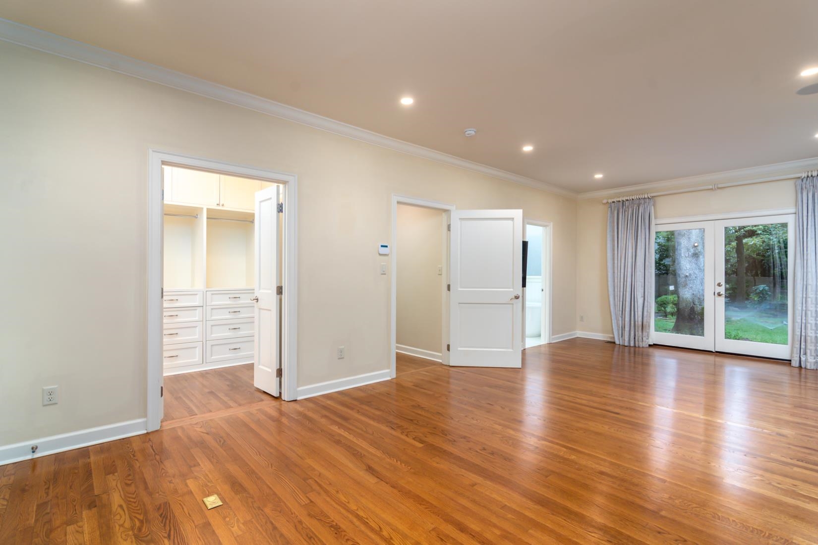 NEWTONS - Residential