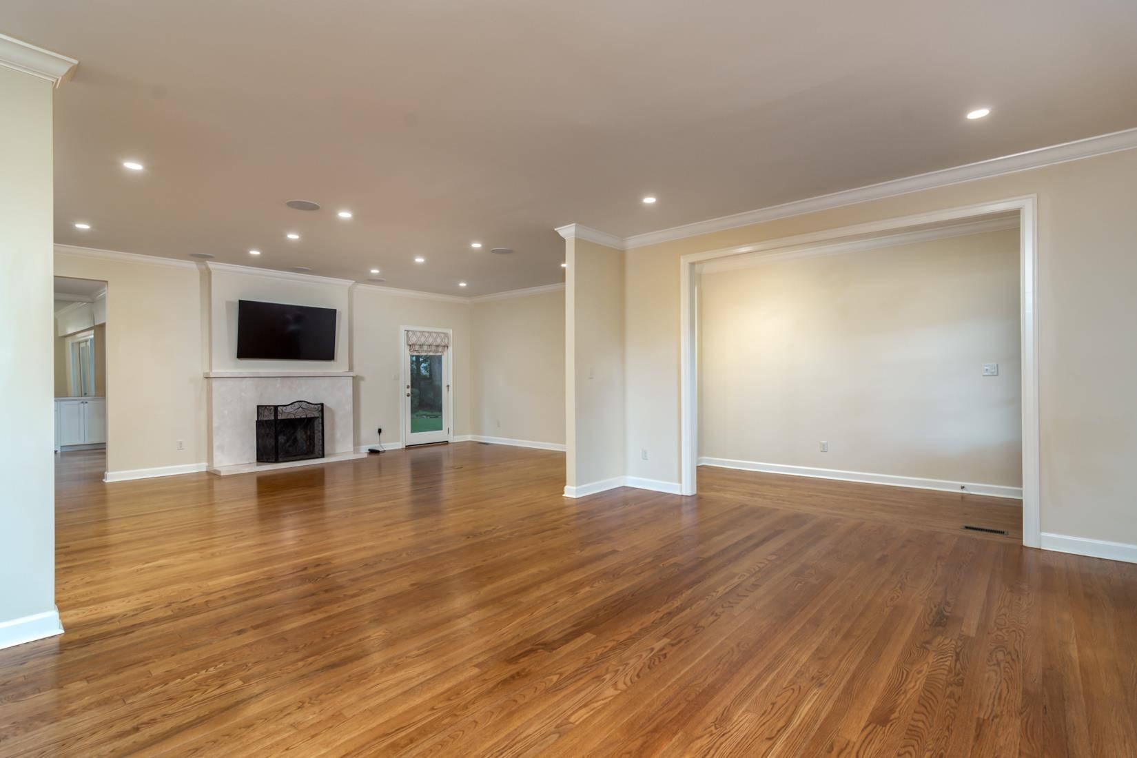 NEWTONS - Residential