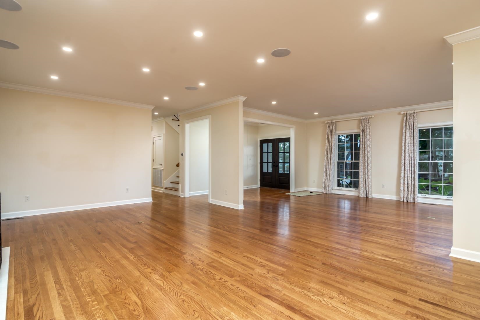 NEWTONS - Residential