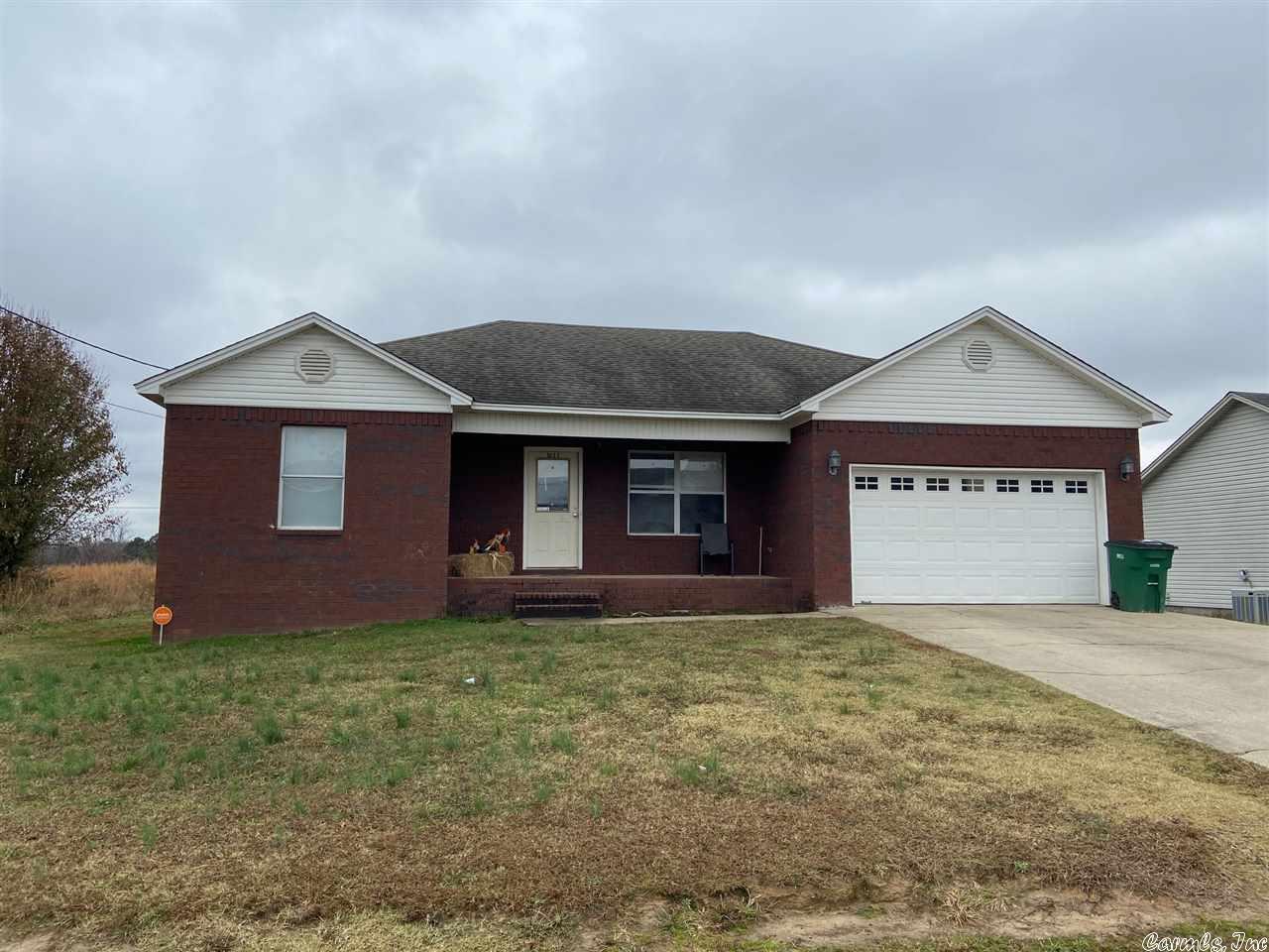 3 bed/ 2 bath. Good rental property.  Sold before listed