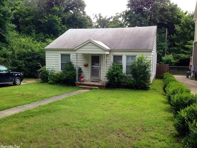 Great investment property in the Heights.  Home is currently rented on a month to month basis for $1,000/month.  In good shape and has some updates in the kitchen.  Has add on or rebuild potential.  Value is in the lot.  Owners have never occupied the property.  To be sold "as-is" with no disclosures.