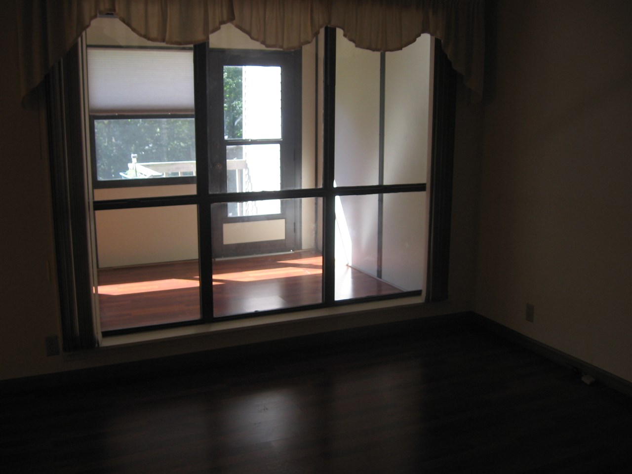 Lakewood Hills Condo - Residential