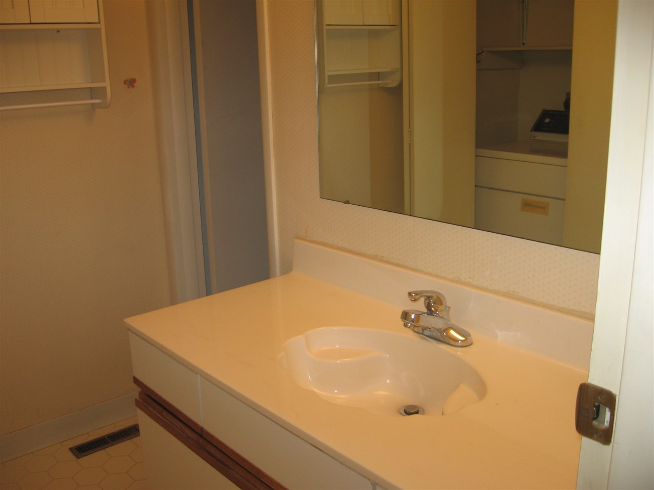 Lakewood Hills Condo - Residential