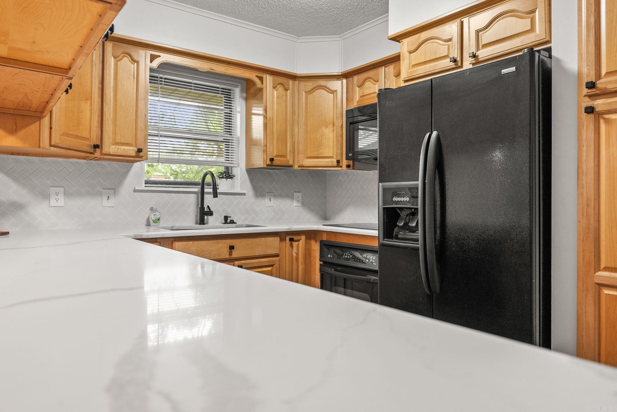COLONY WEST - Residential