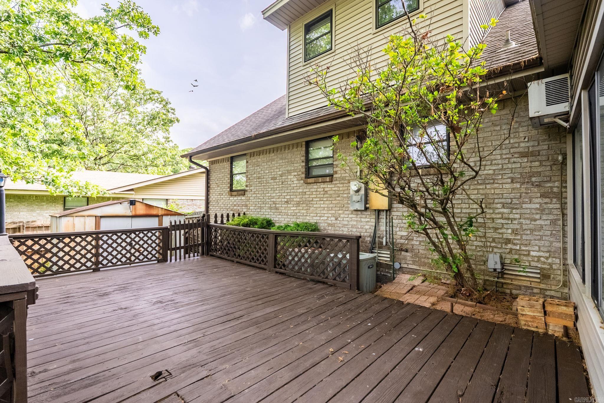 COLONY WEST - Residential