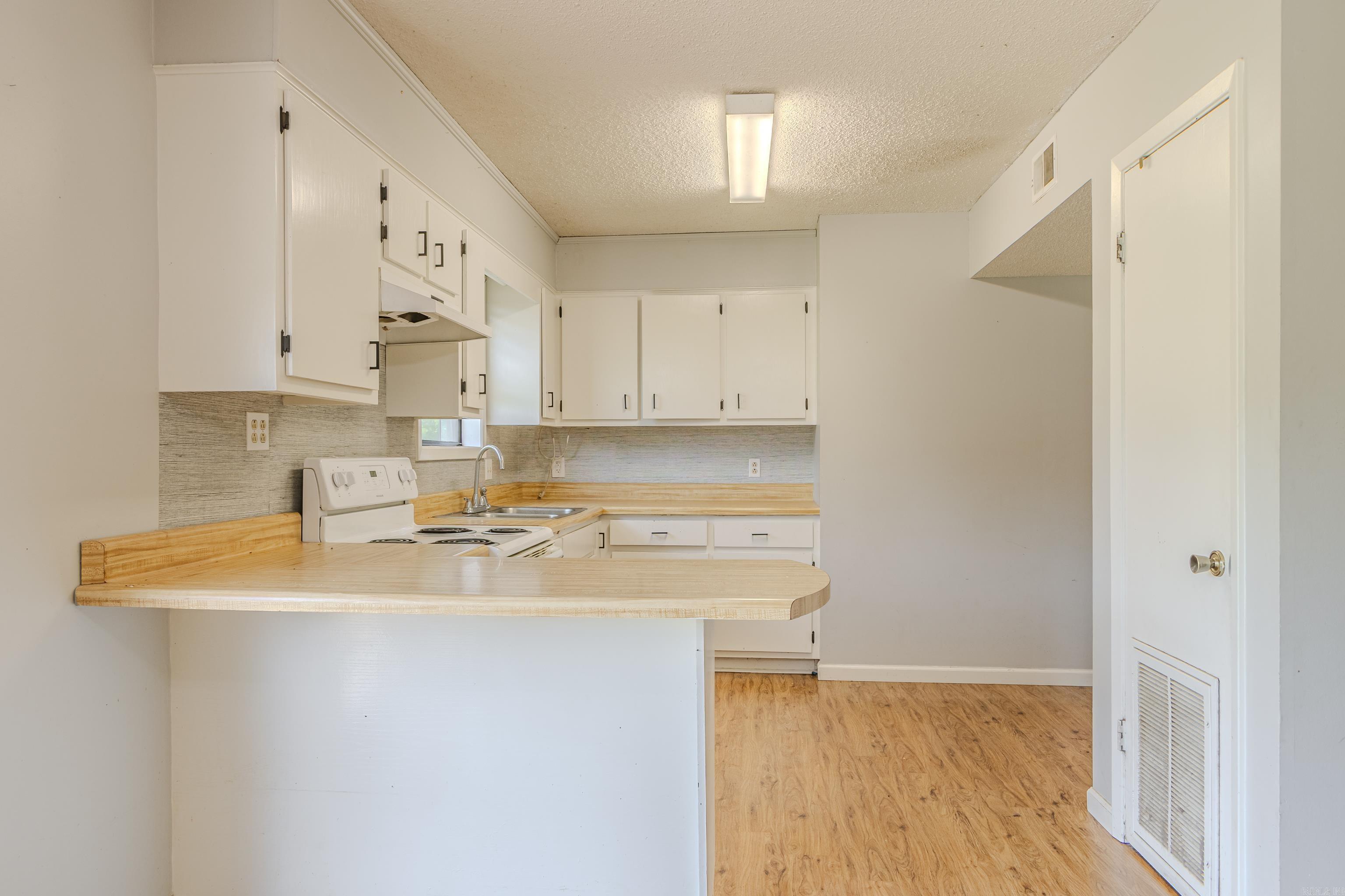 PLEASANT MEADOWS - Residential