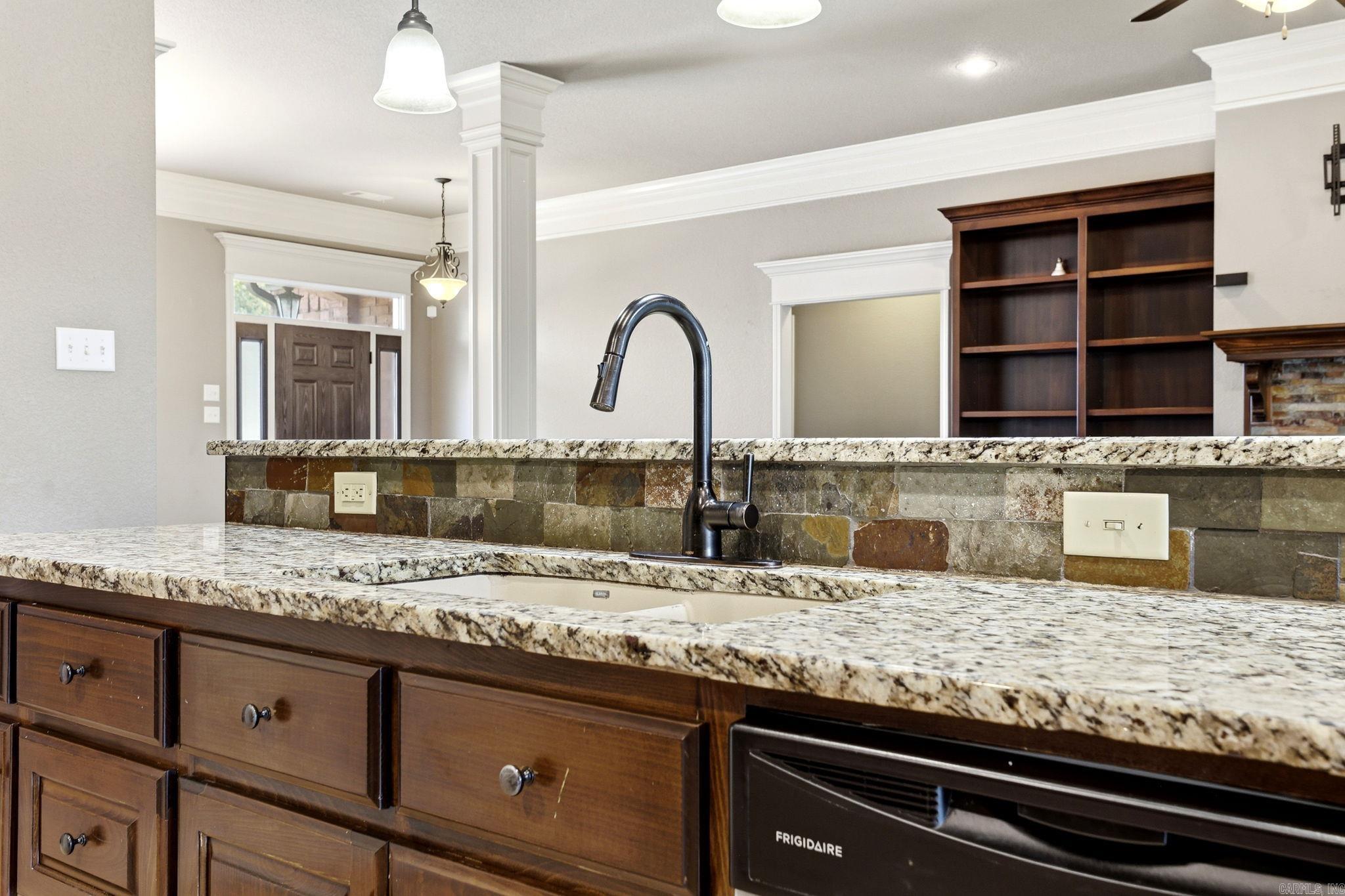 FOREST OAKS - Residential