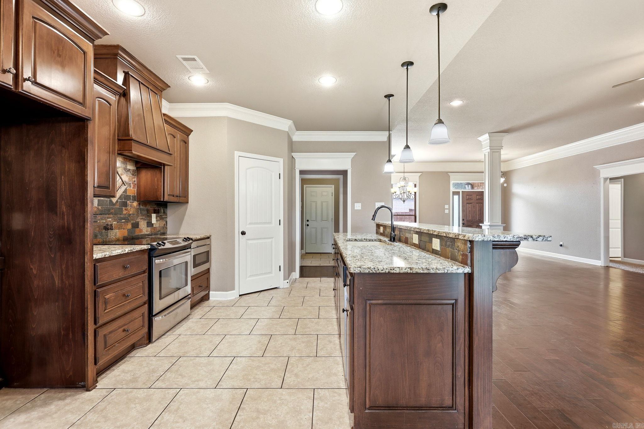 FOREST OAKS - Residential