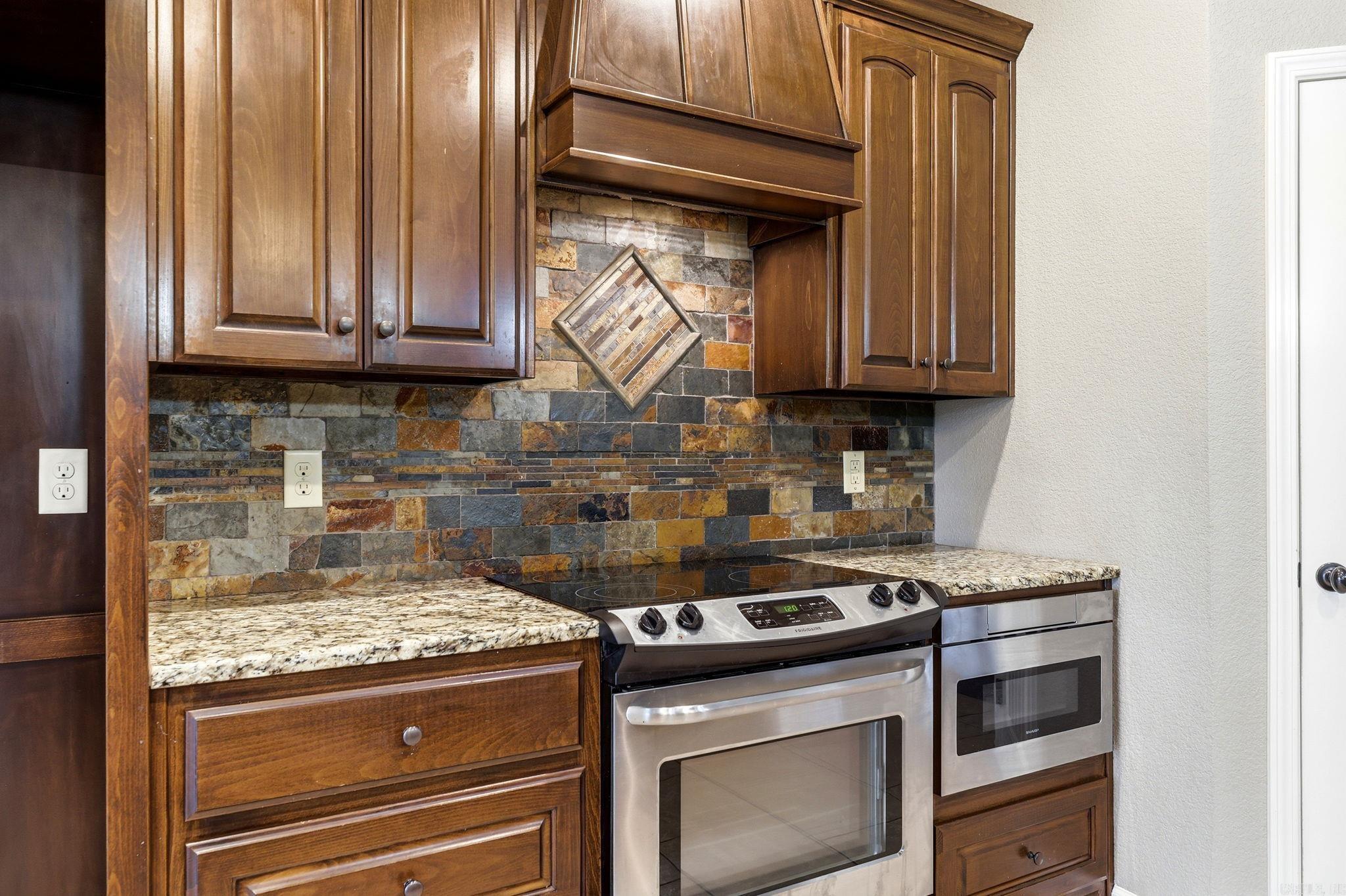 FOREST OAKS - Residential