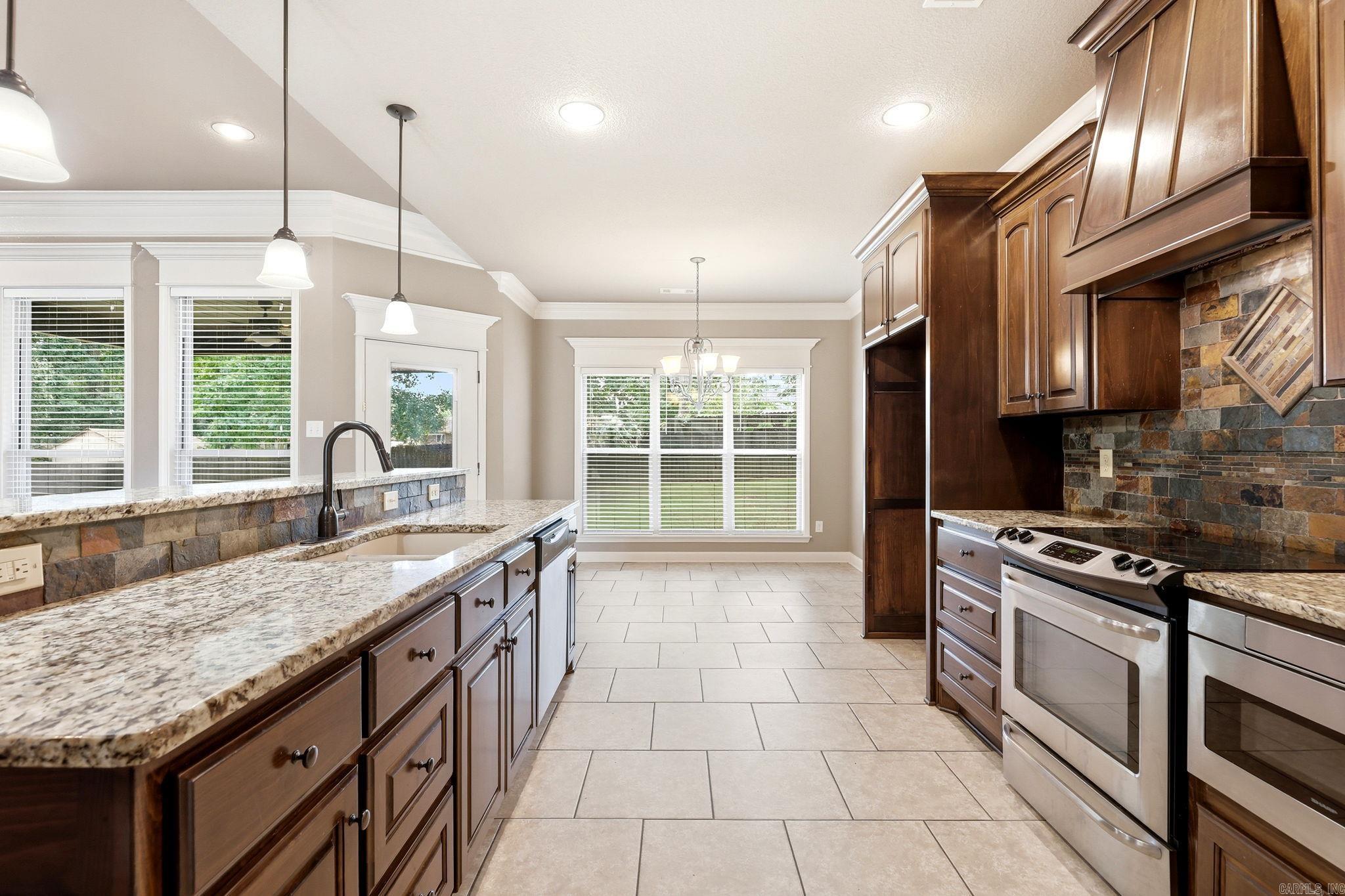 FOREST OAKS - Residential