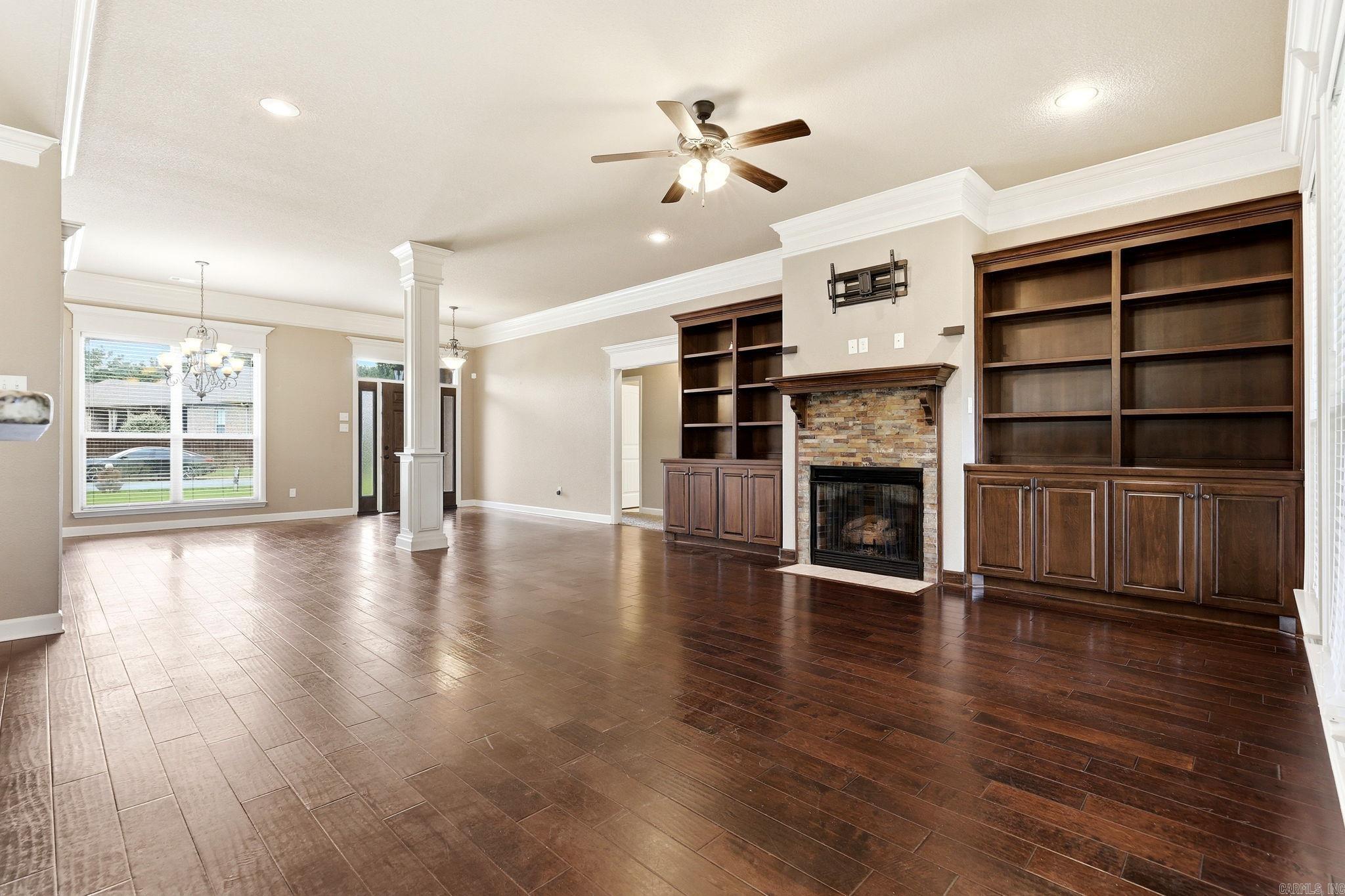 FOREST OAKS - Residential