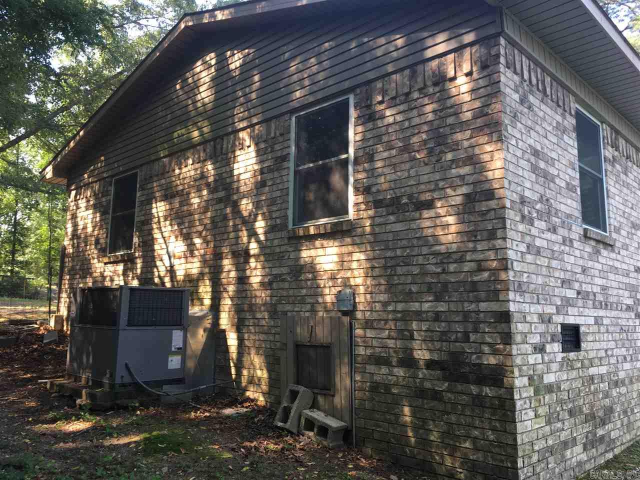 Lake Hamilton-Outside - Residential