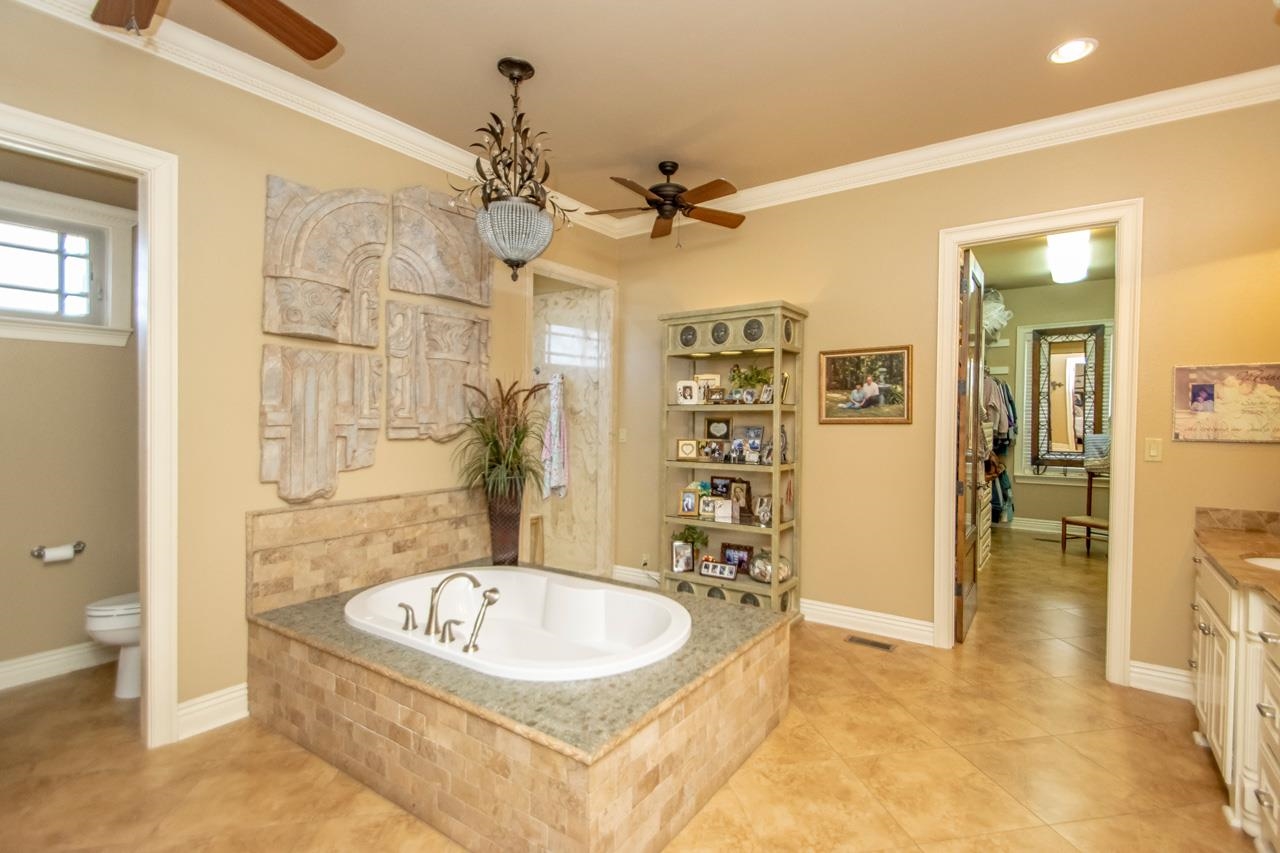 HURRICANE LAKE EST - Residential