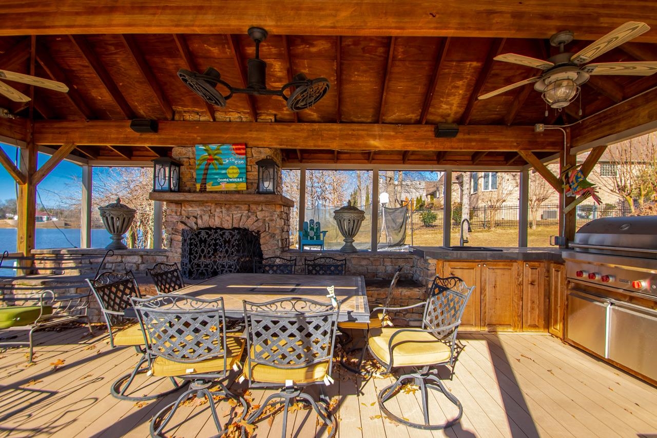 HURRICANE LAKE EST - Residential