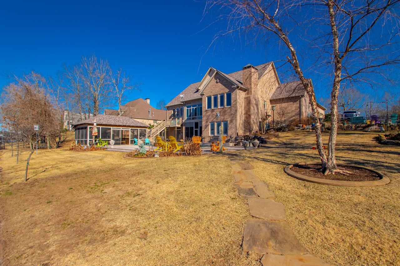 HURRICANE LAKE EST - Residential