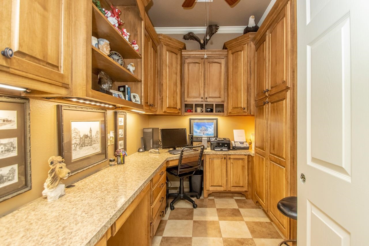 HURRICANE LAKE EST - Residential