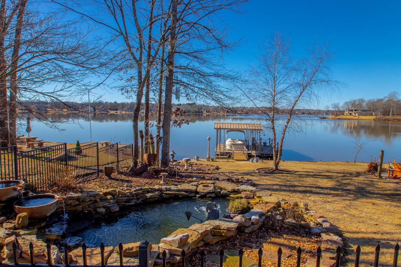 HURRICANE LAKE EST - Residential