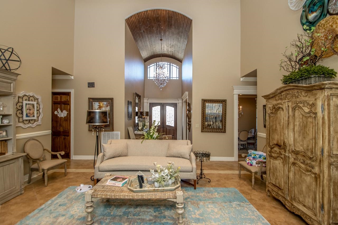 HURRICANE LAKE EST - Residential