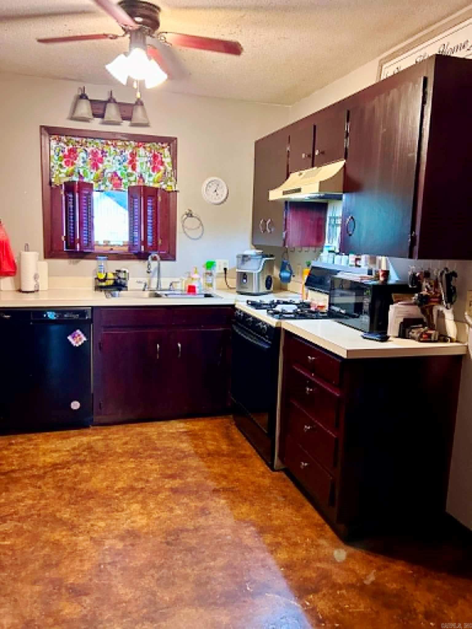 BETTS, GEORGE SD - Residential