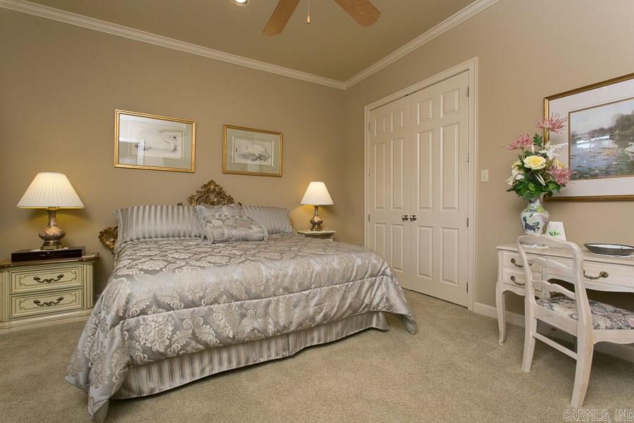 CHENAL VALLEY THE OAKS - Residential