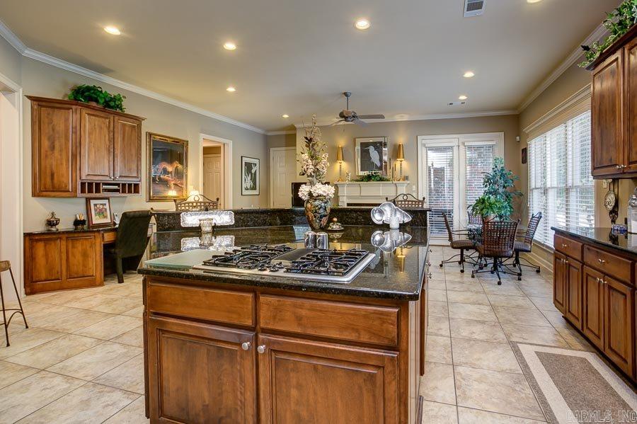 CHENAL VALLEY THE OAKS - Residential
