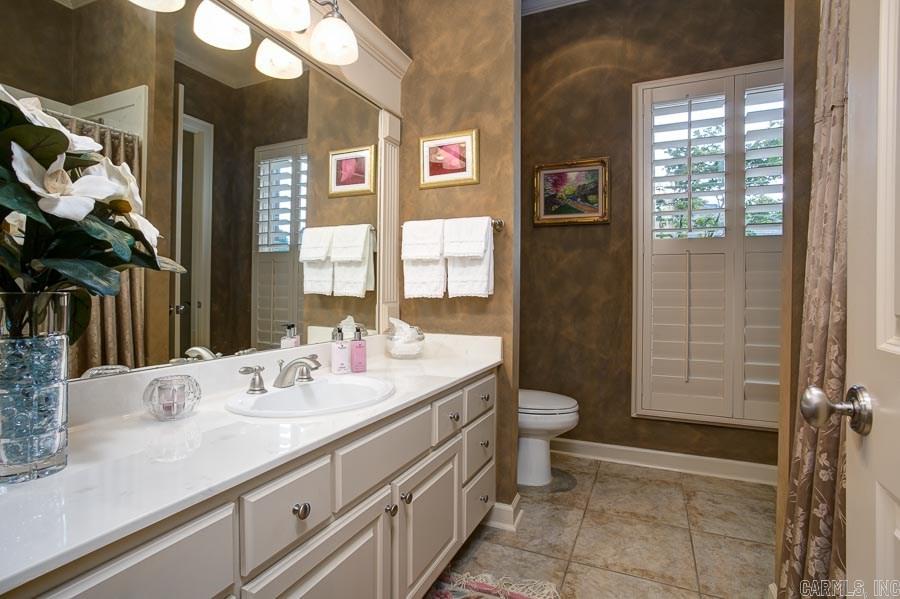 CHENAL VALLEY THE OAKS - Residential