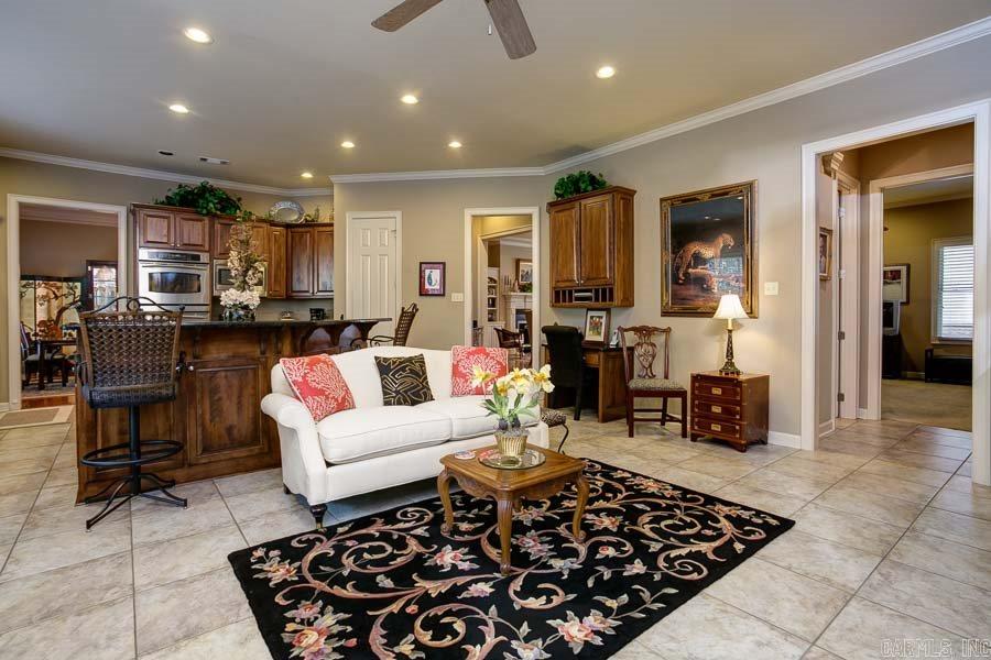 CHENAL VALLEY THE OAKS - Residential