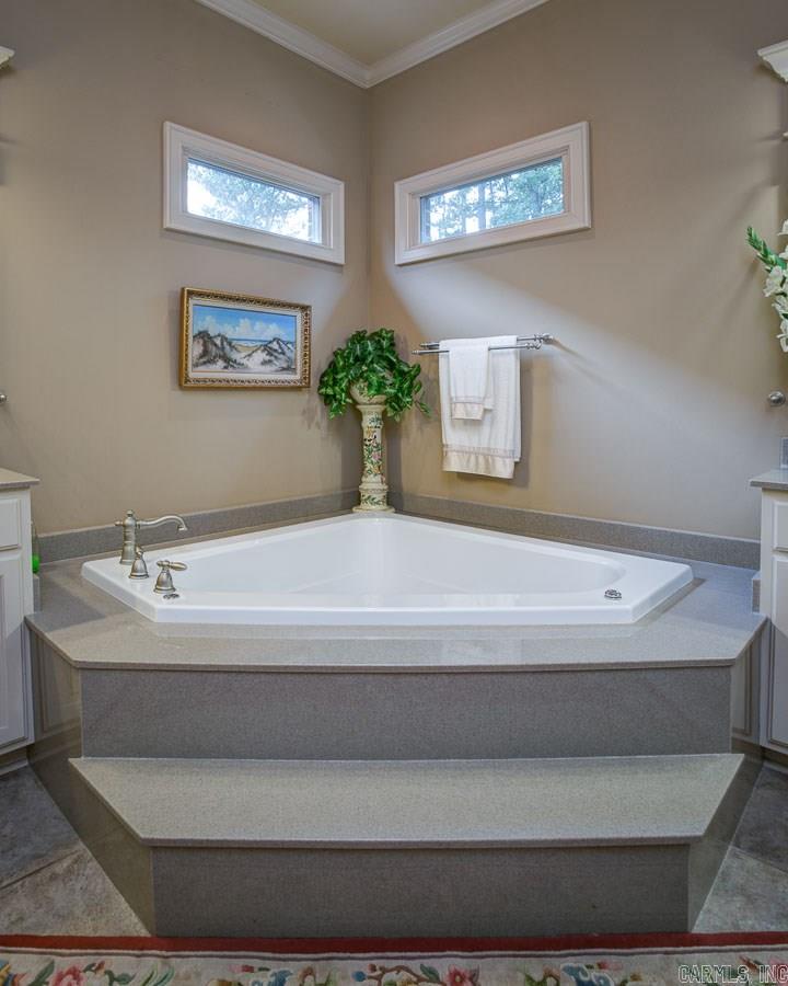 CHENAL VALLEY THE OAKS - Residential