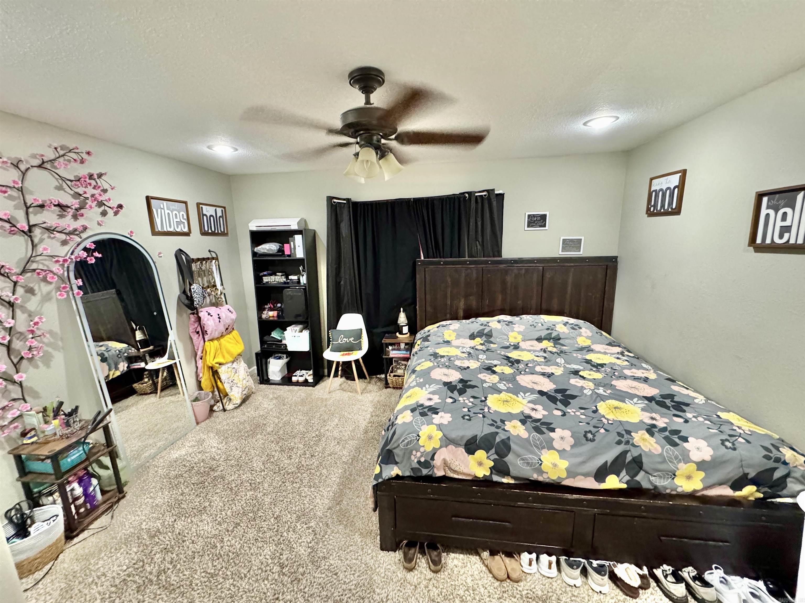 WHITEWATER ESTATES - Residential