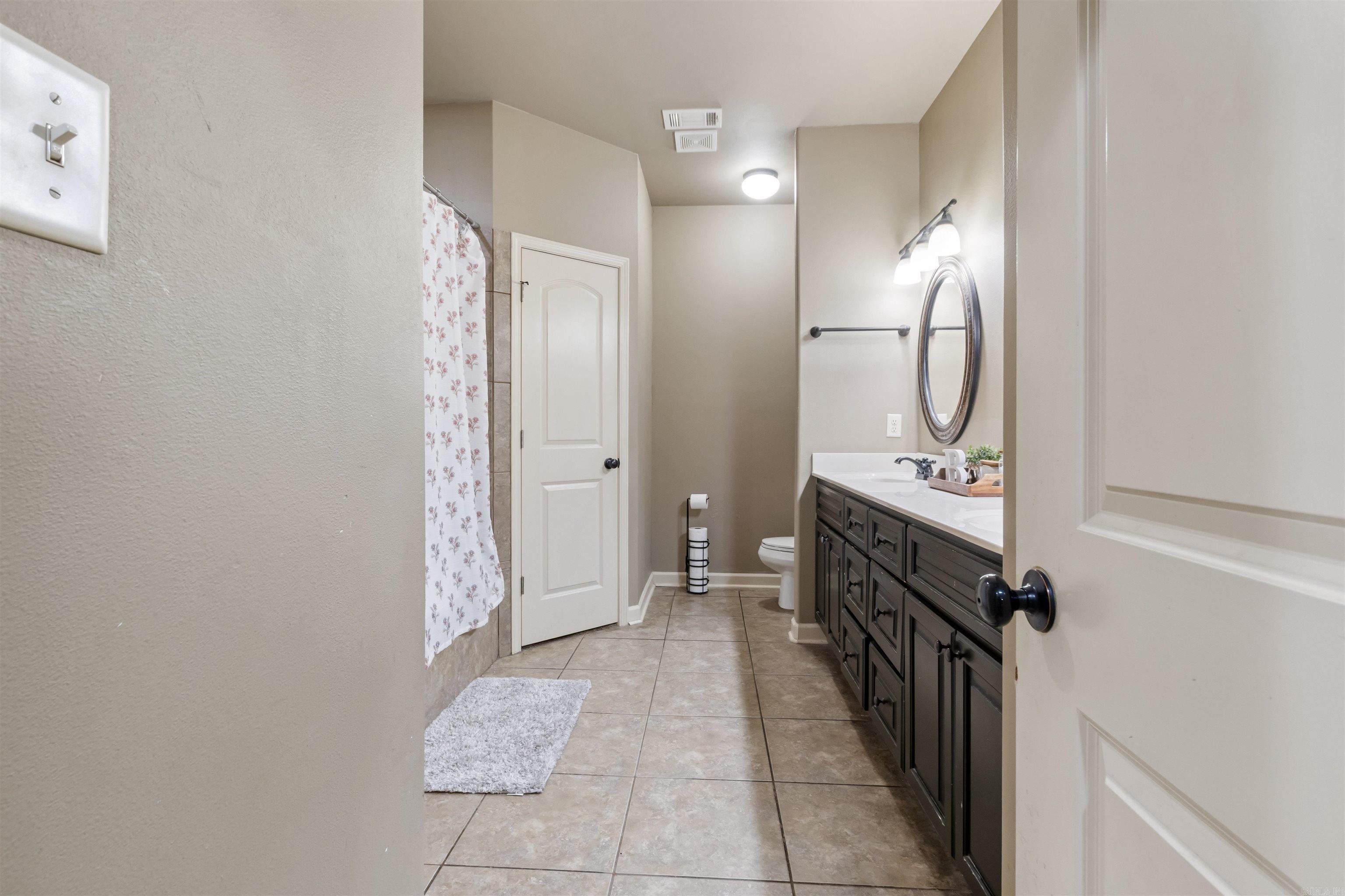 HIDDEN LAKE ESTATES - Residential