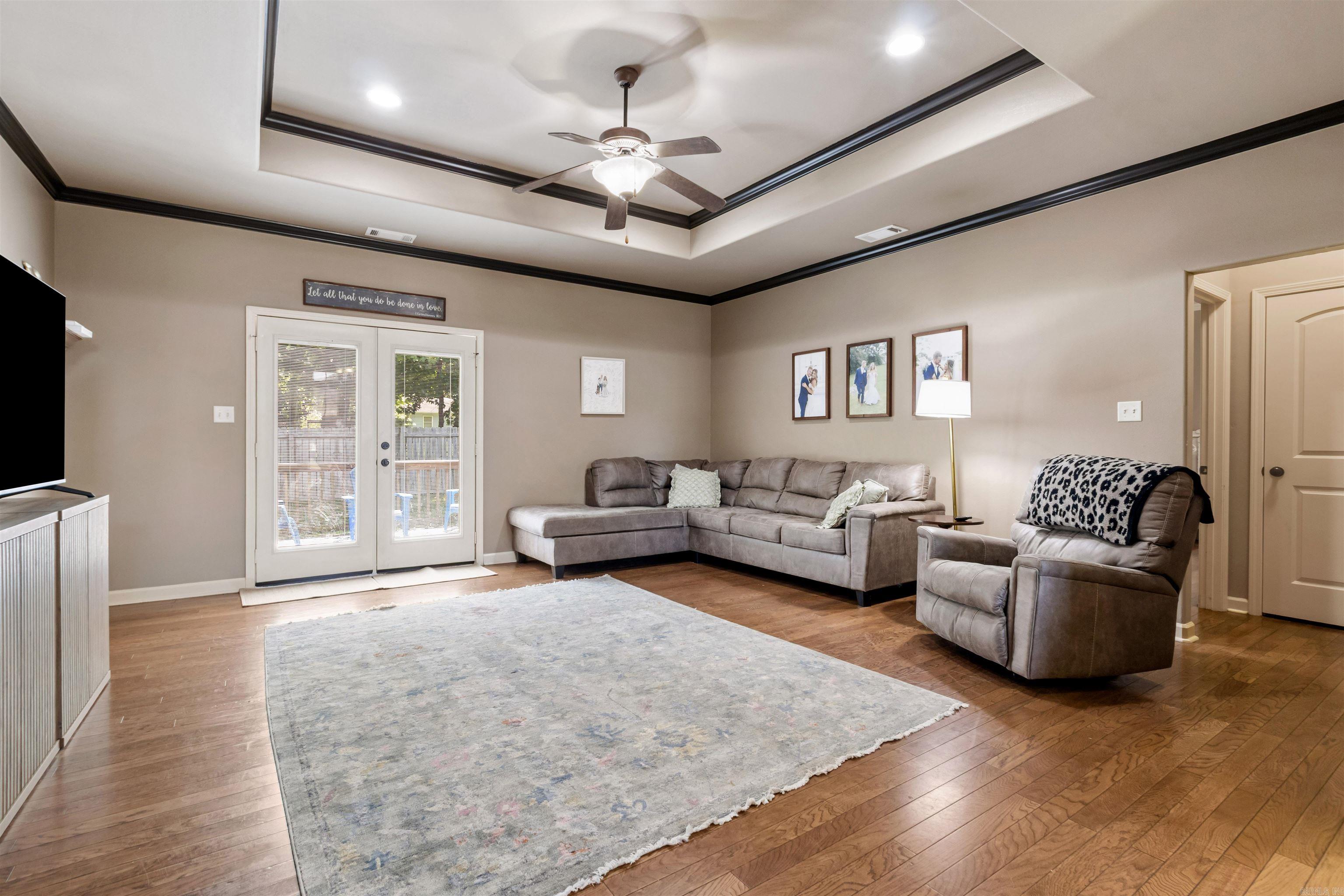 HIDDEN LAKE ESTATES - Residential