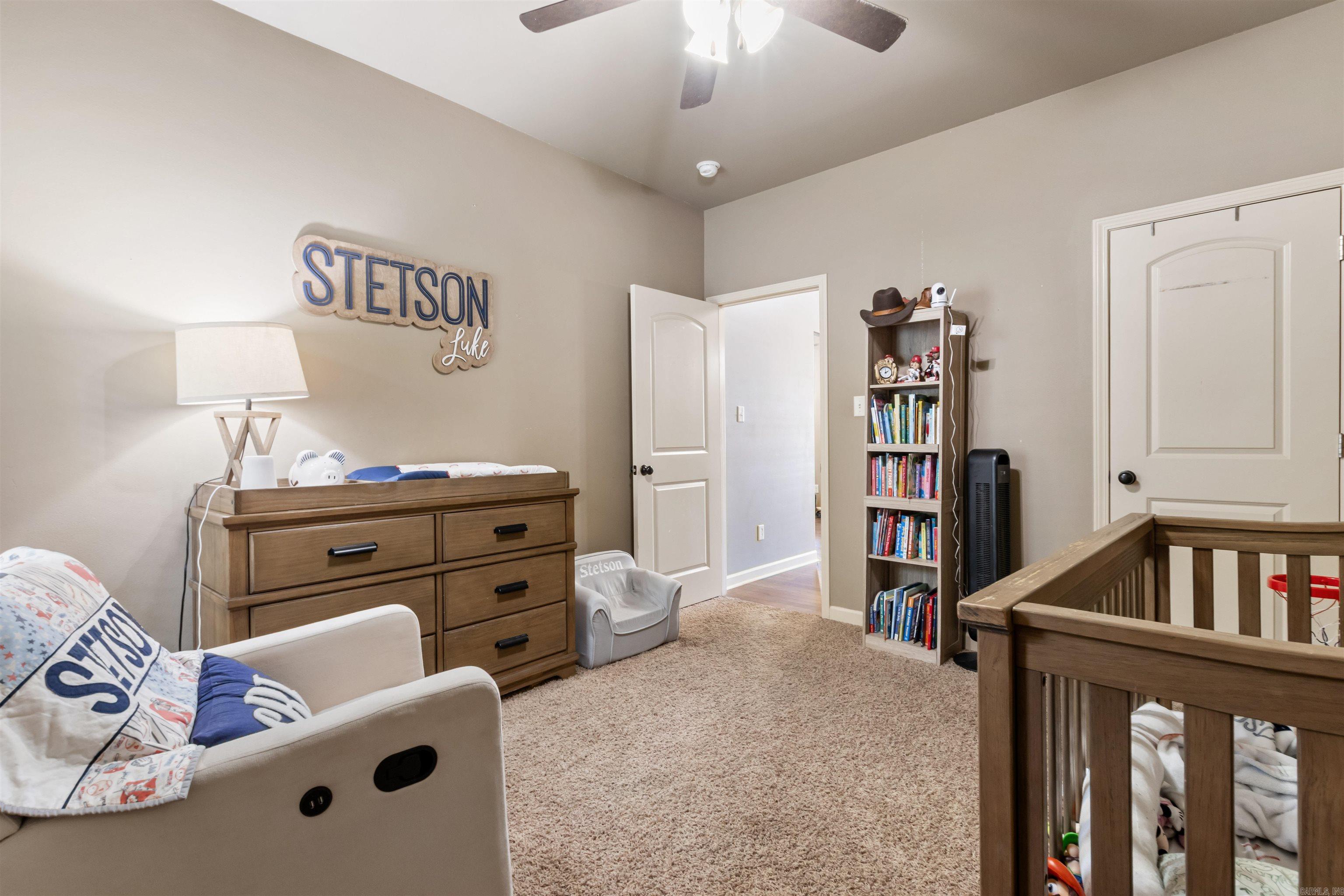 HIDDEN LAKE ESTATES - Residential