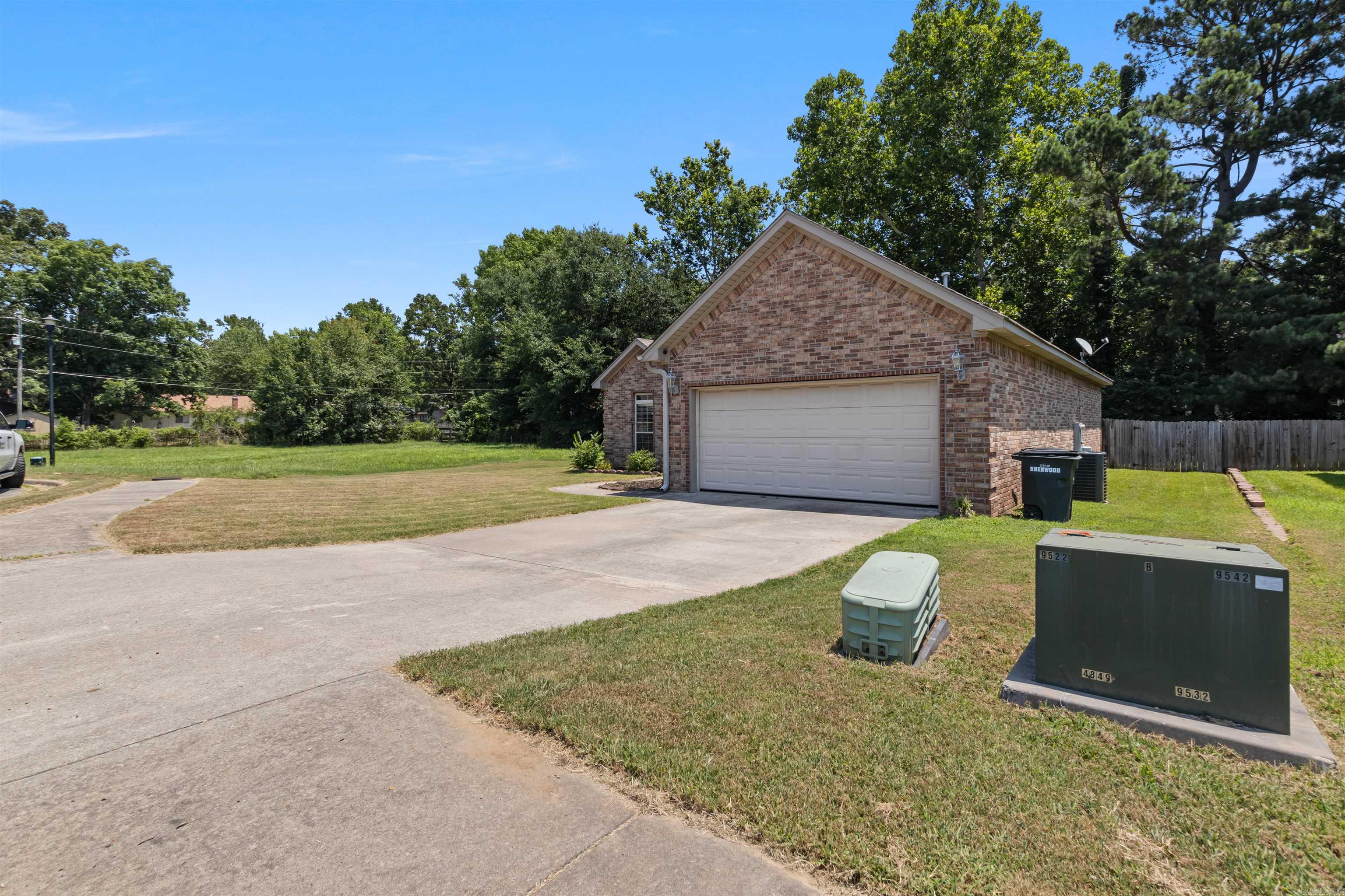 HIDDEN LAKE ESTATES - Residential