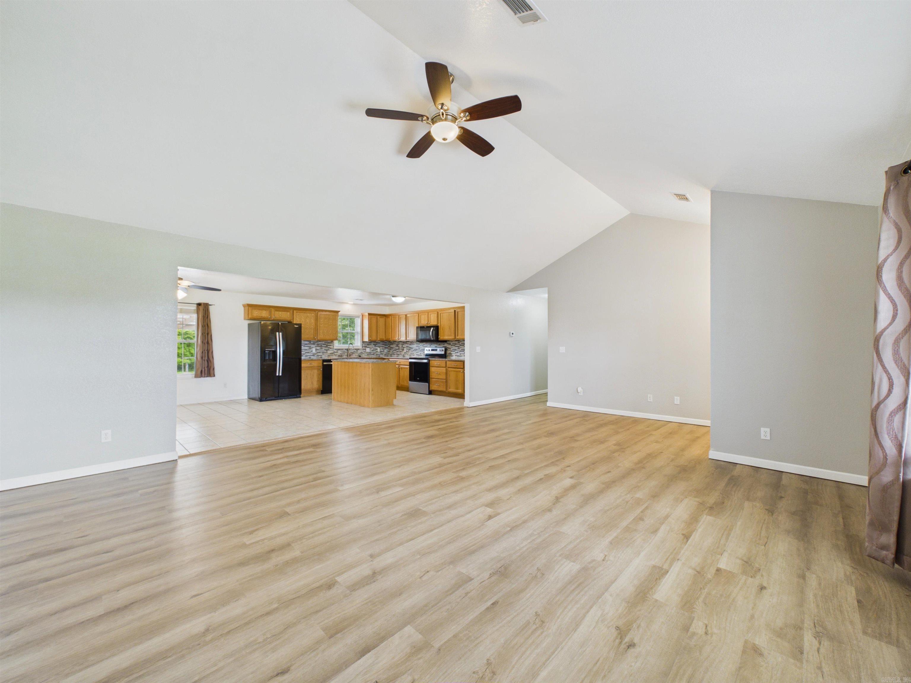 DOUBLE OAK ESTATES - Residential