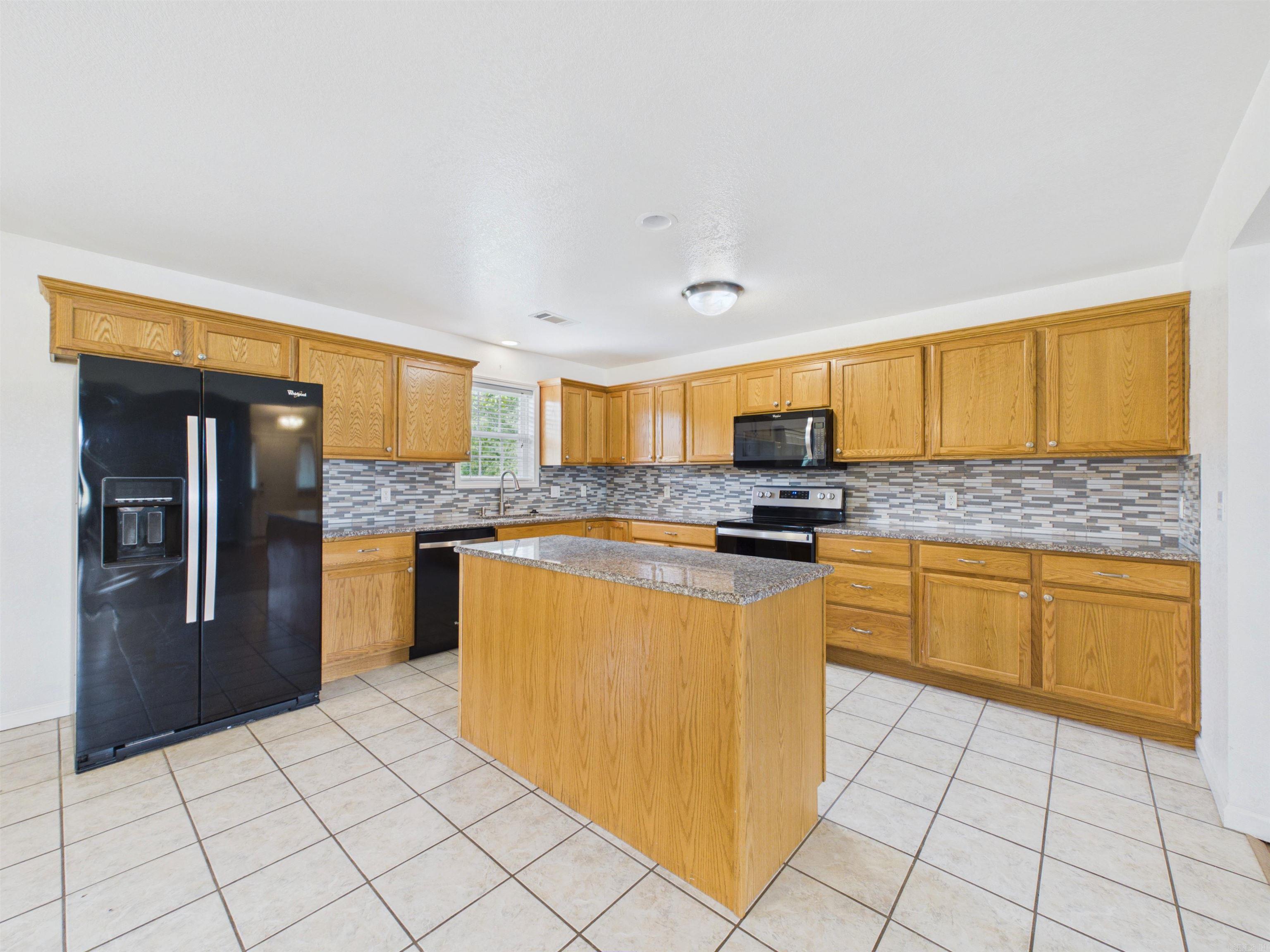 DOUBLE OAK ESTATES - Residential