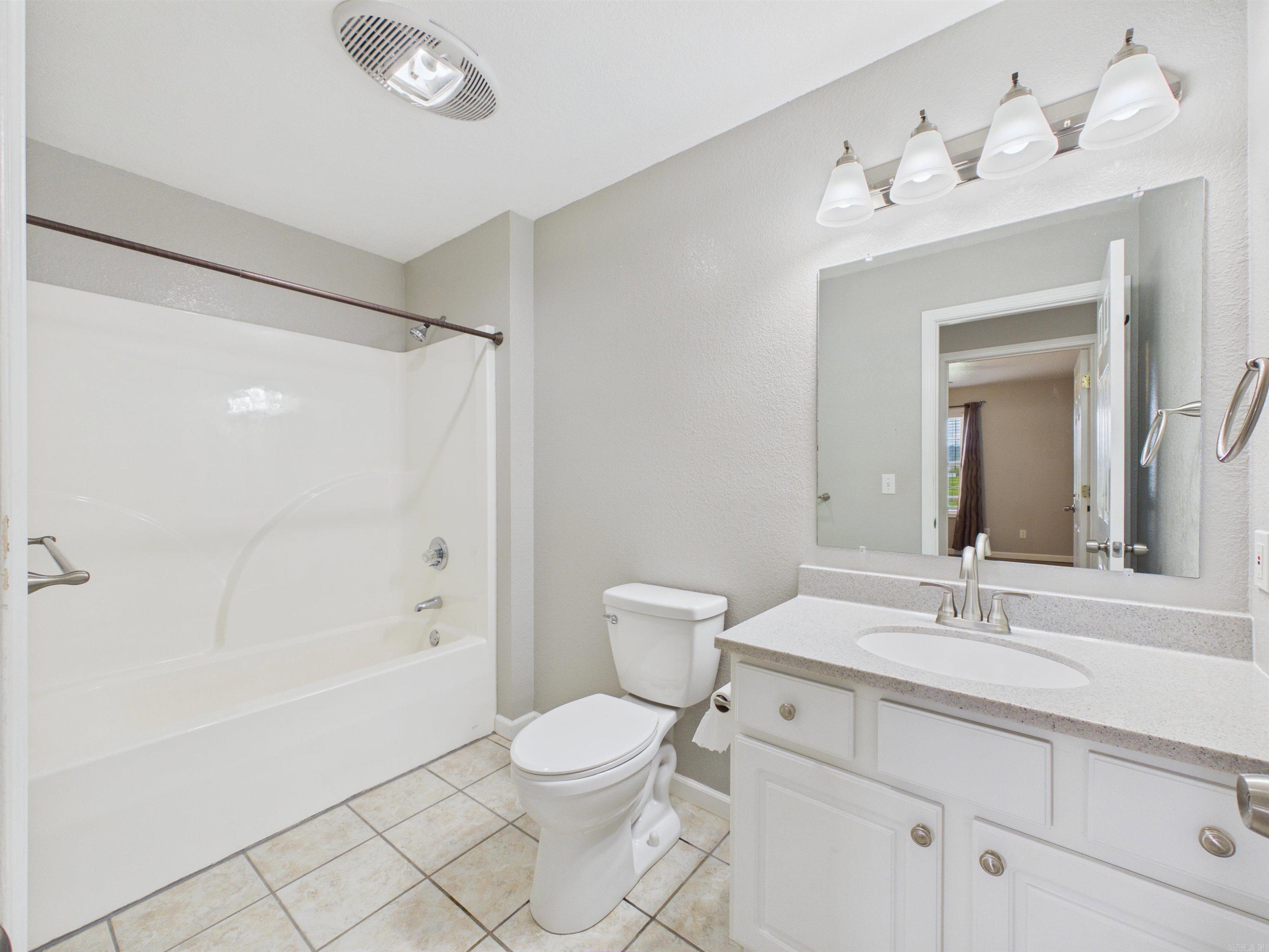 DOUBLE OAK ESTATES - Residential