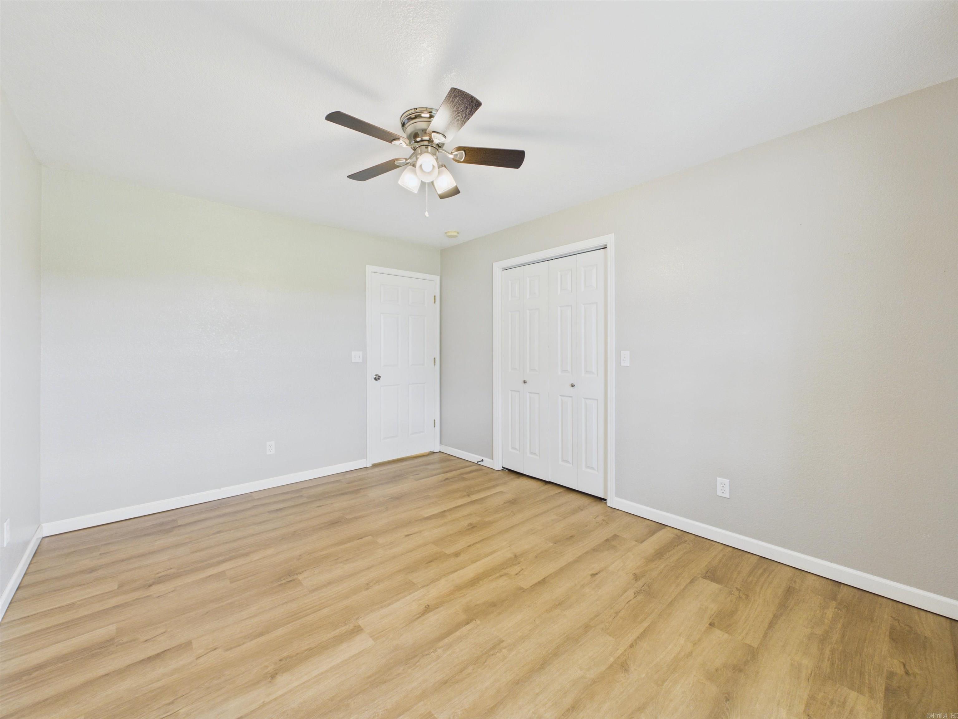 DOUBLE OAK ESTATES - Residential