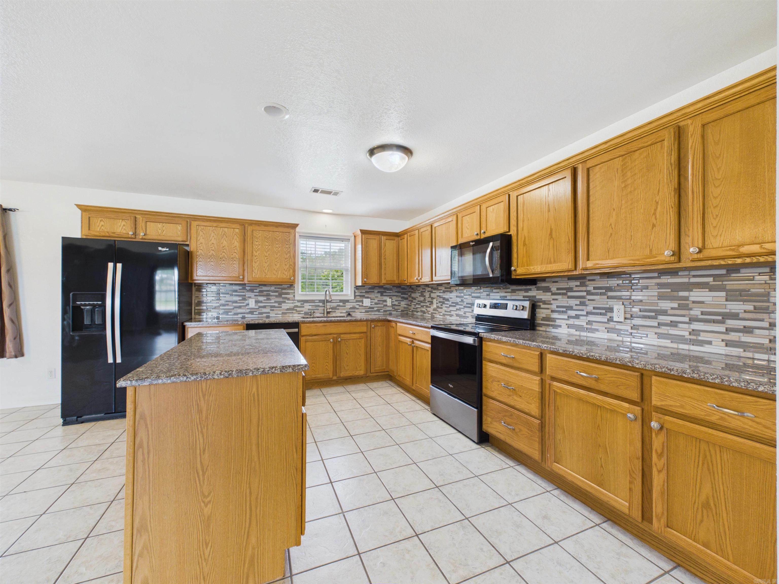 DOUBLE OAK ESTATES - Residential